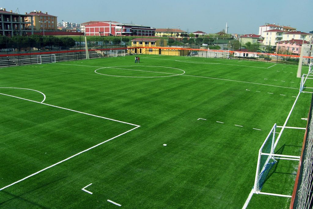 kurtkoy spor klubu profesyonel futbol sahasi 1
