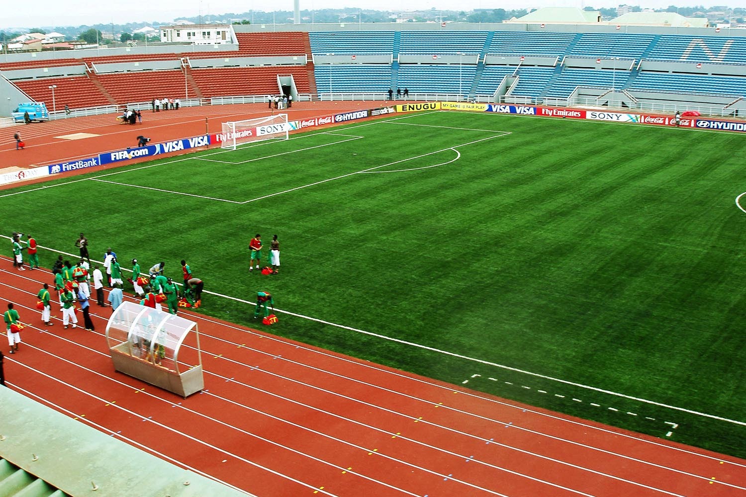nijerya enugu stadyumu nizami futbol sahasi